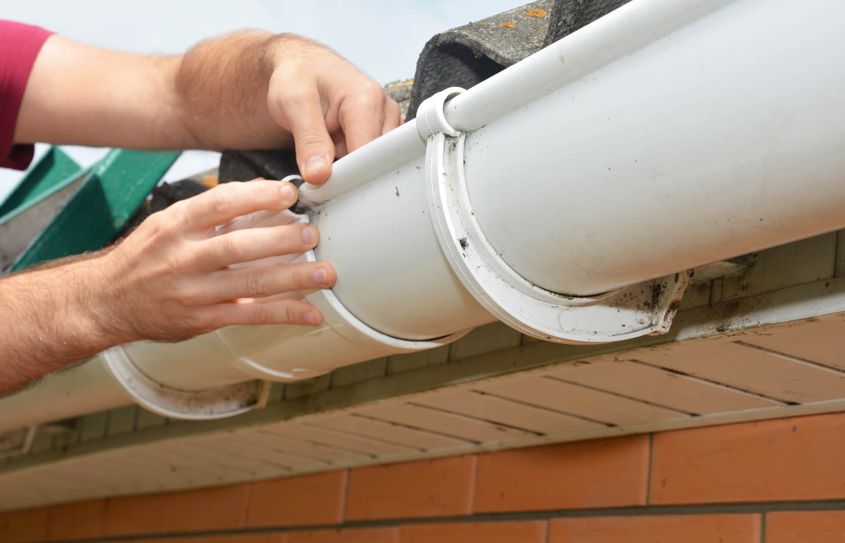 Professional gutter cleaning in Littlehampton